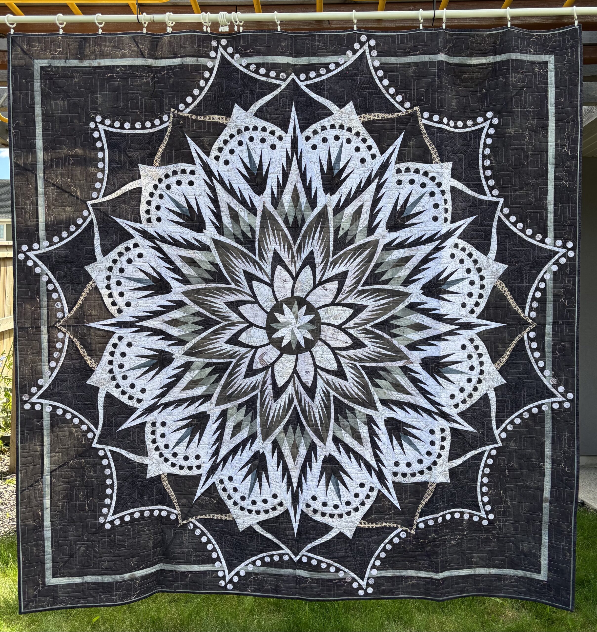 Carnival Flower - Tim Holtz Fabrics